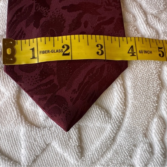 Elegant Burgundy‎ Tie Men’s - Picture 6 of 6